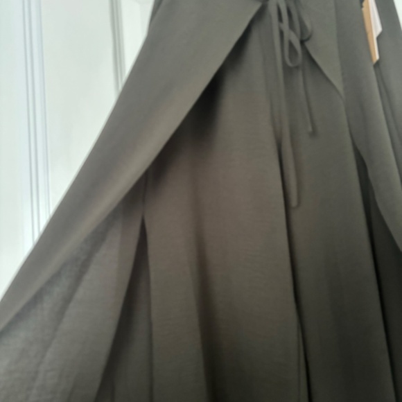 Halogen Wrap Leg Pants with Open Sides - Grey Beluga - Size Small - Picture 6 of 9